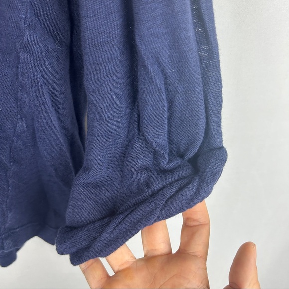 Vince navy knit linen folded sleeve blouse top M - Picture 4 of 5